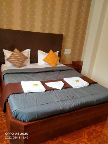 J J Lodging in Kolhapur, India
