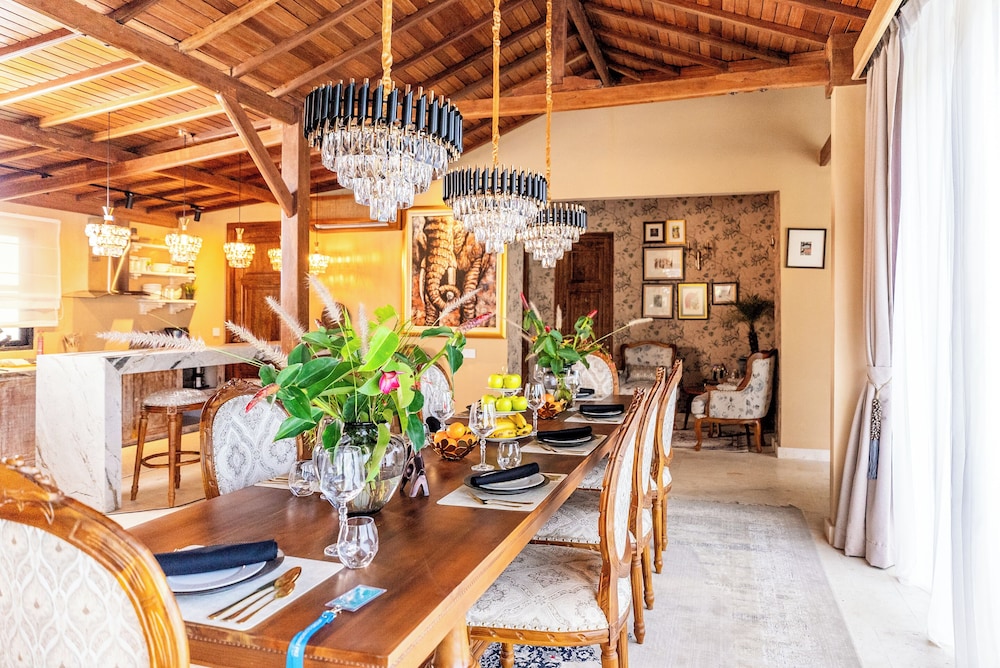 Luxurious Arakana Villa with Pool — 4-Star Luxury Hotel in Jimbaran, Indonesia