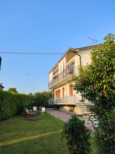 La casa dei butei — 4-Star Luxury Hotel in Castelnuovo Del Garda, Italy