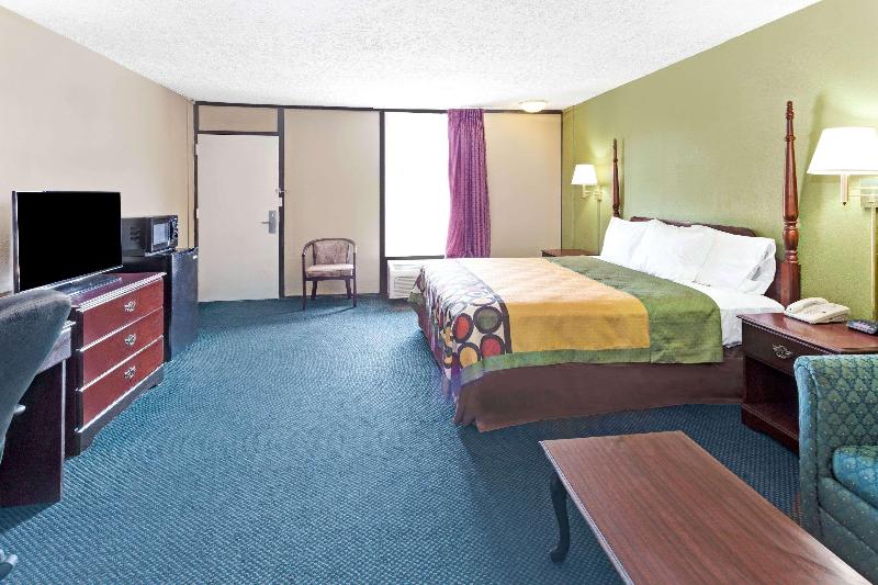 Super 8 by Wyndham Carrollton GA - photo 7