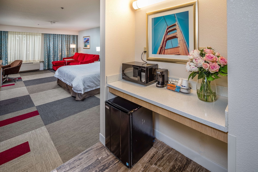 Hampton Inn San Francisco Airport - photo 16