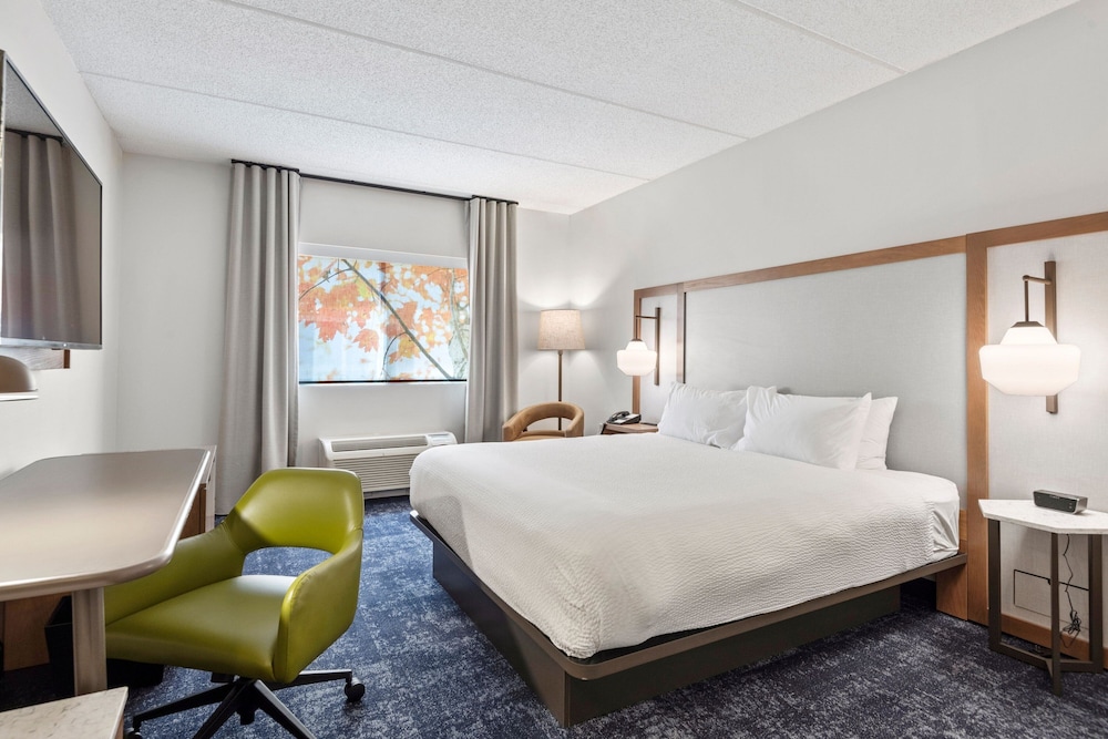 Fairfield Inn & Suites by Marriott Hickory - photo 10