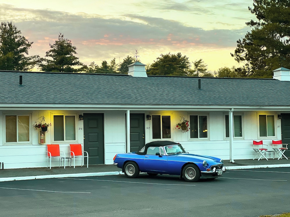 Stowe Motel & Snowdrift - photo 29