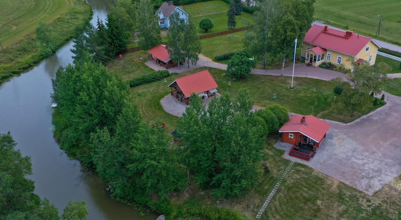 Silfvastas Holiday Homes — 4-Star Luxury Hotel in Lapinjaervi, Finland