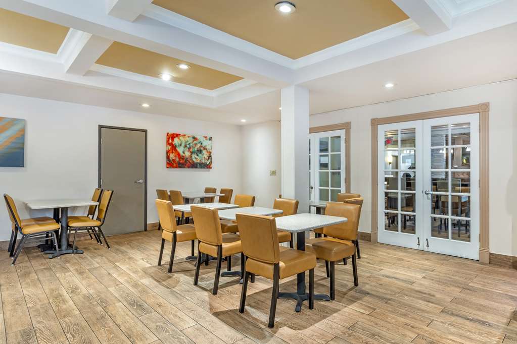 Best Western John Muir Inn - photo 13