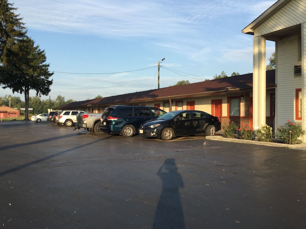 Falls Inn - photo 32