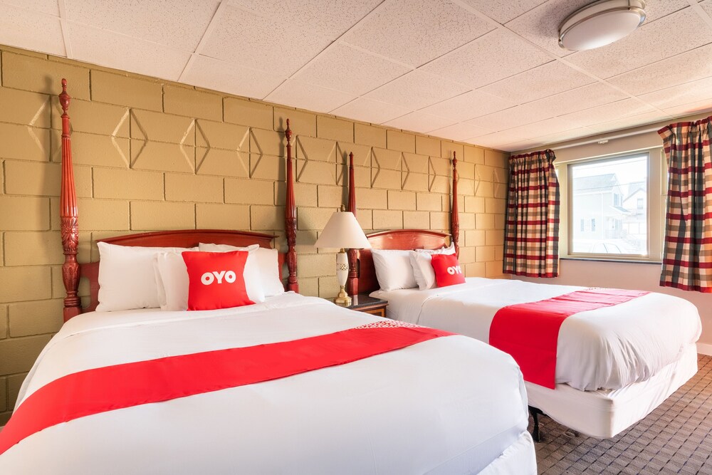 OYO Hotel Malden MA Broadway - photo 44