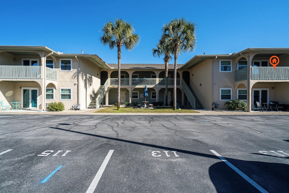 The Turtle Nest Resort Condo w Pool - photo 49