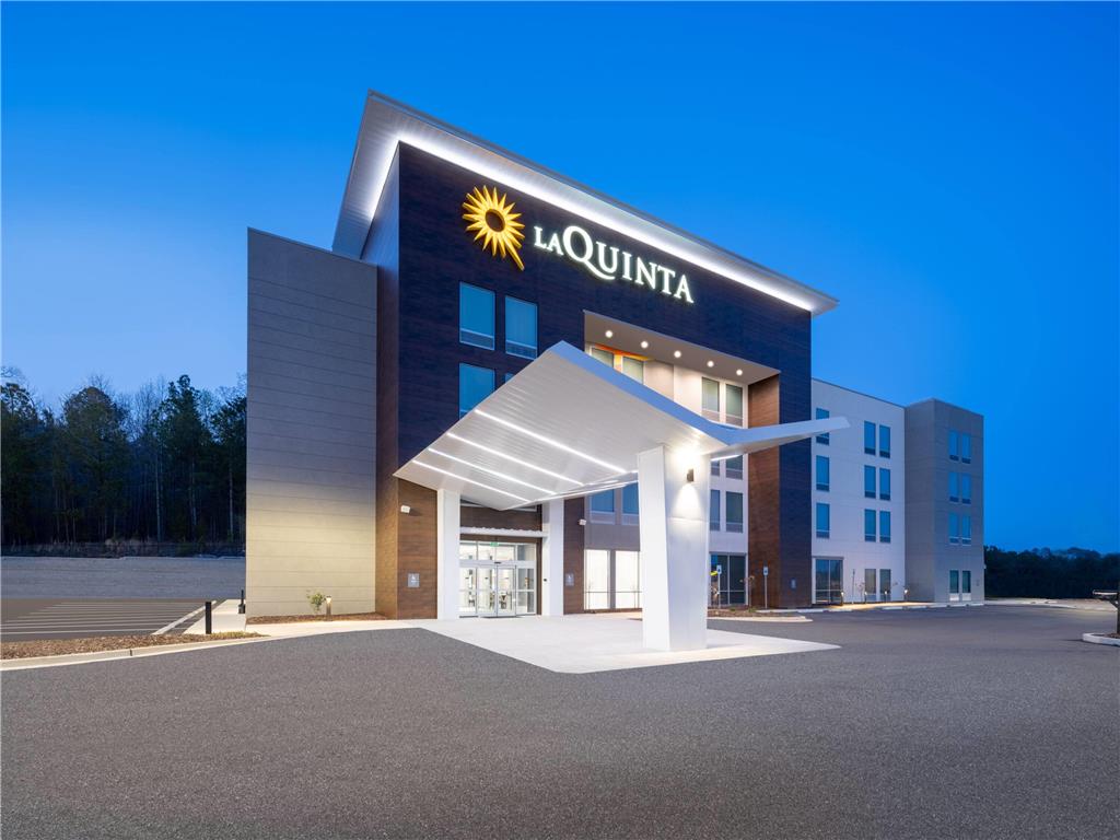 La Quinta by Wyndham Chelsea Birmingham - photo 4