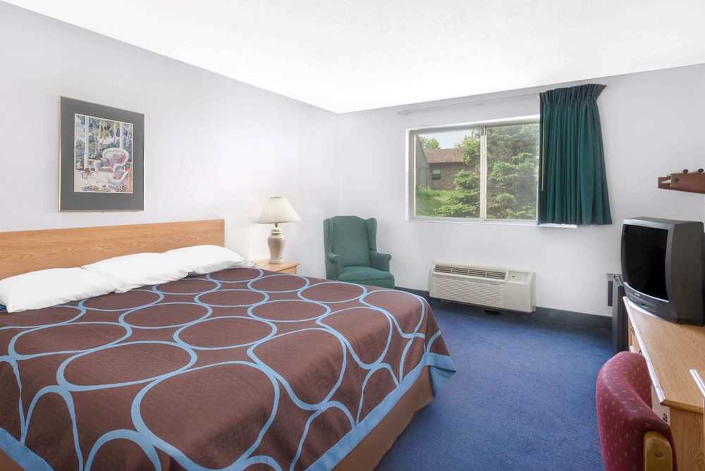 Super 8 by Wyndham Kingston - photo 6