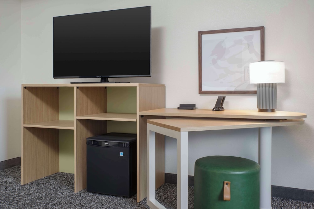 Spark by Hilton Miami Doral - photo 9