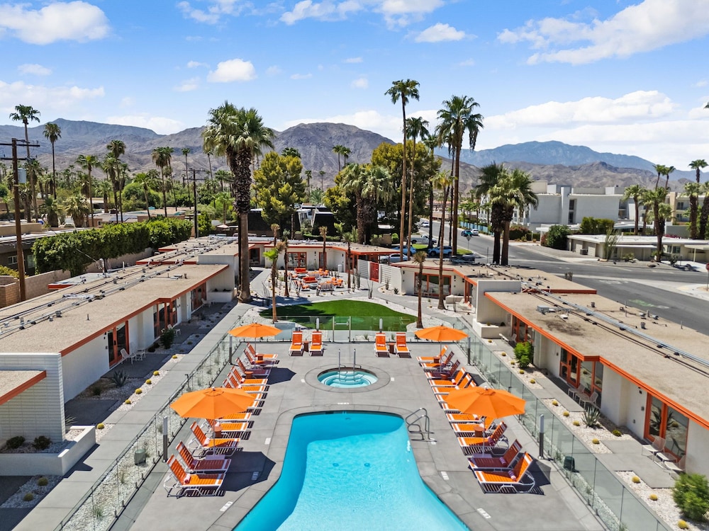 Mojave Resort Adults Only — Palm Desert