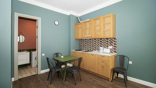 Superior Apartment In Abanotubani By Wehost