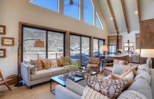 Bha Luxury A Frame — Creede — photo 4