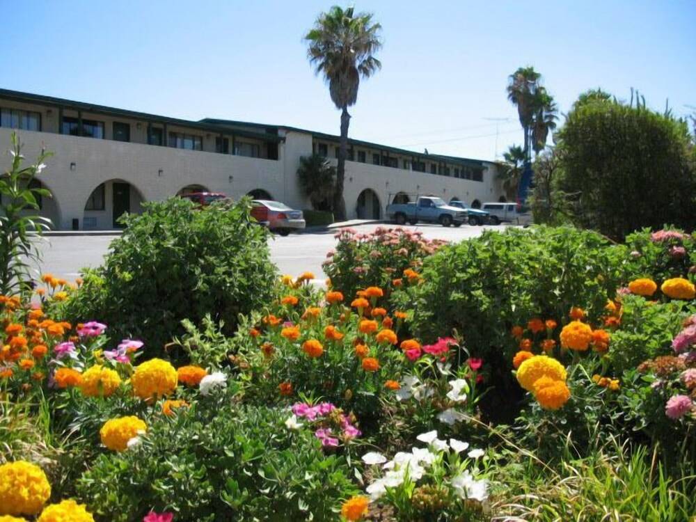 Heritage Inn Express Roseville - photo 24