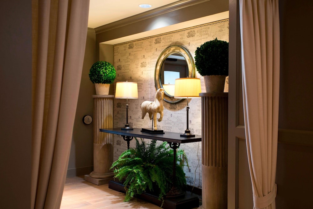 Ambassador Hotel Oklahoma City Autograph Collection - photo 4