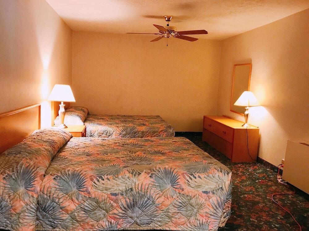 Appletree Inn - photo 14