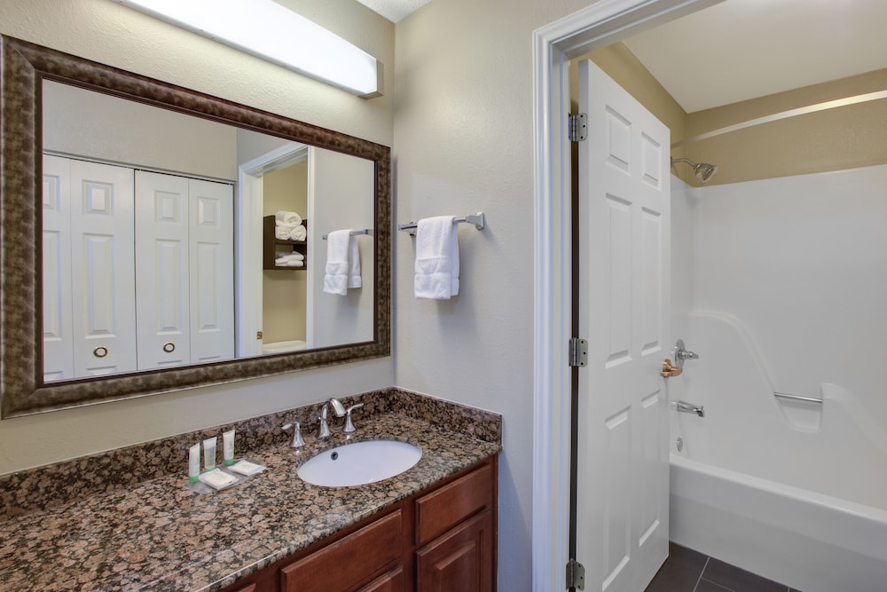 Staybridge Suites Louisville East by IHG - photo 22