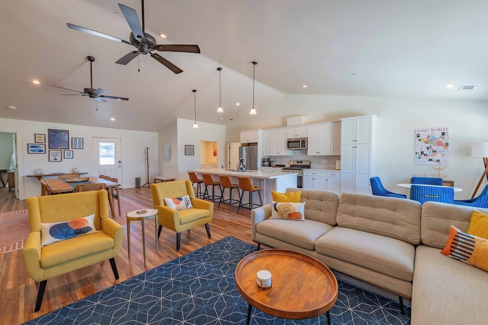 Blue Moon Escape in Paso Robles, United States