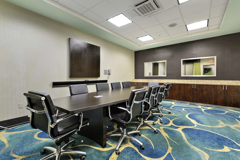 Hampton Inn & Suites Gulfport I 10 - photo 75