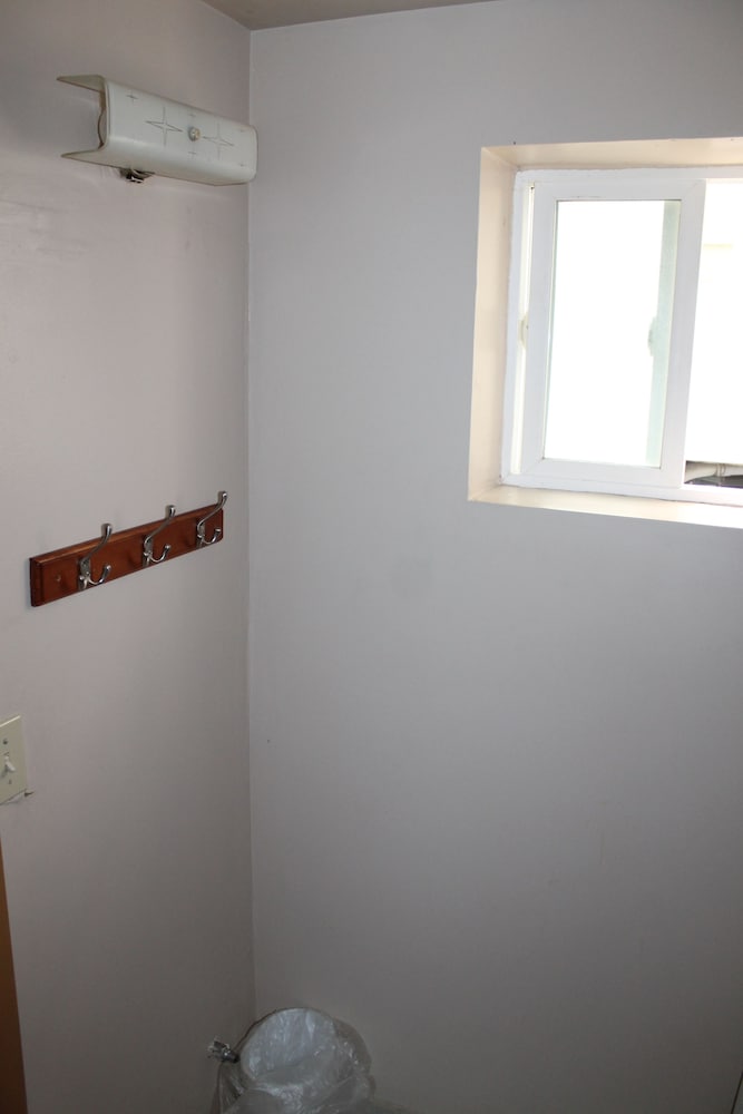 Olympia Inn - photo 12