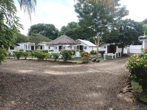 Hôtel bungalows La Pirogue — Sambava — photo 5