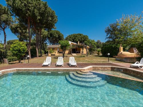 Casa Vacanze Airone — 4-Star Luxury Hotel in Muravera, Italy