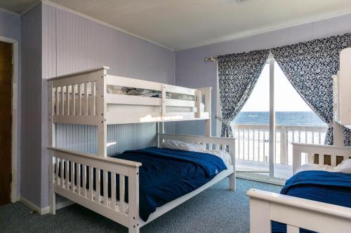 Mead Us At The Beach by Oak Island Accommodations - photo 34