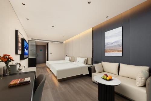 Atour Hotel Tianjin Binhai Yujiapu Financial District in Tianjin, People's Republic of China