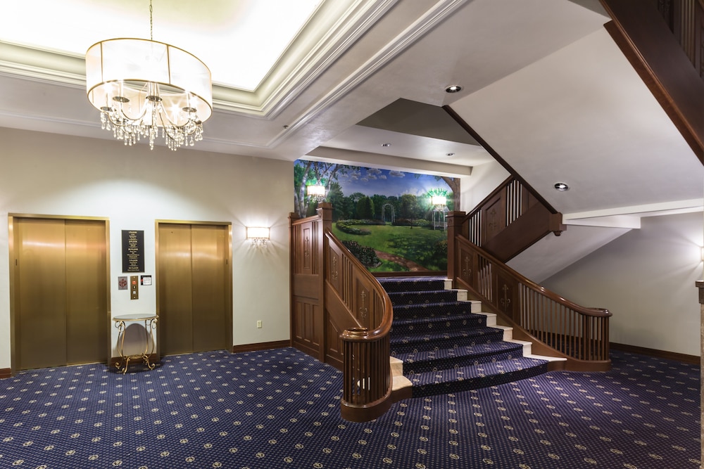 Hotel Winneshiek - photo 3