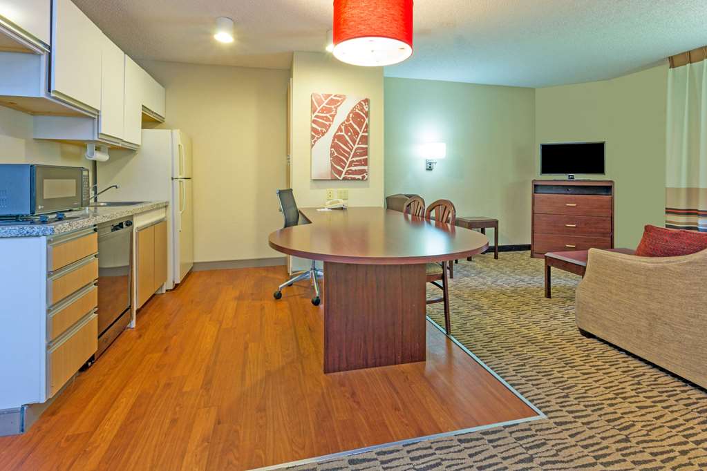 MainStay Suites Chicago Hoffman Estates - photo 9