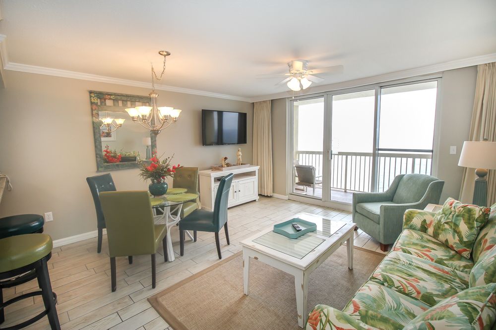Pelican Beach Resort & Conference Center - photo 22