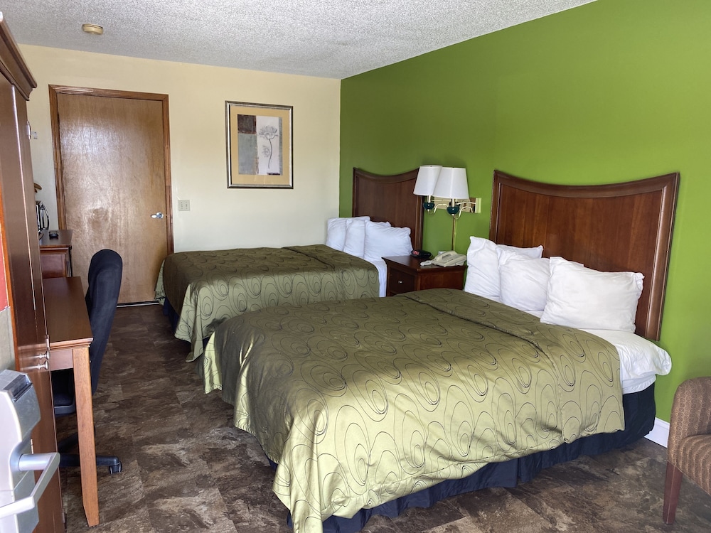 Budget Host Inn Baxley - photo 5