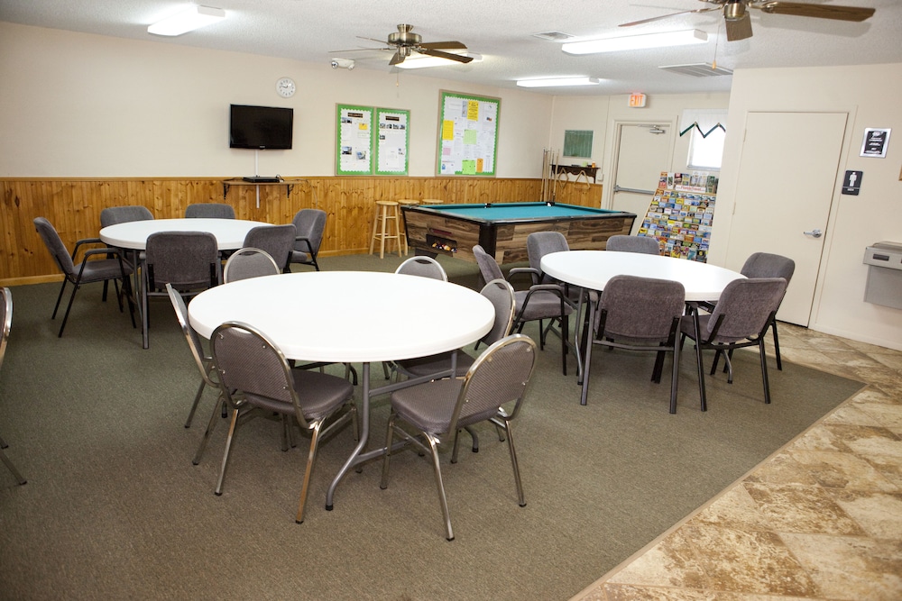 Groves RV Resort - photo 15