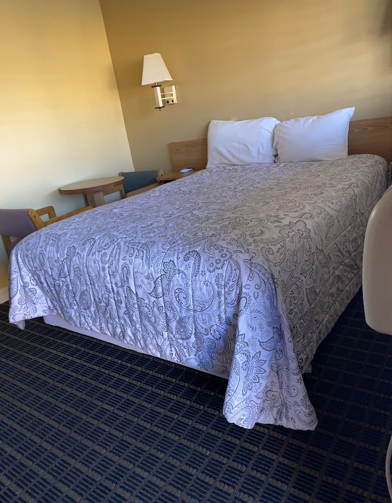 Mount Whitney Motel - photo 12