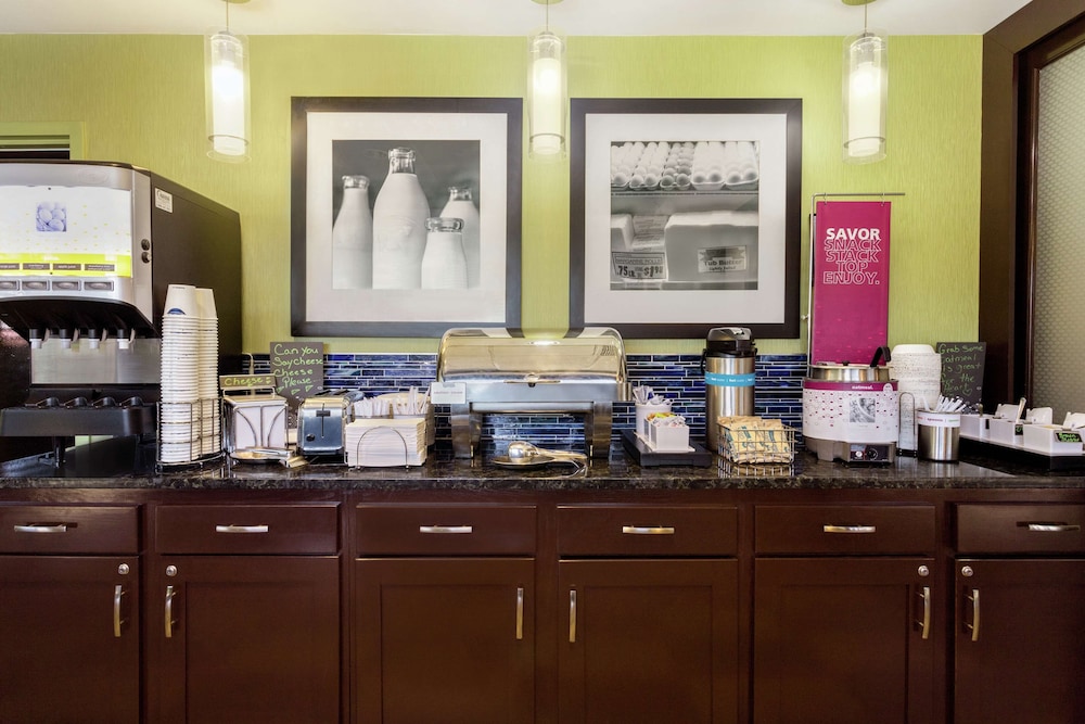 Hampton Inn Birmingham Trussville - photo 39
