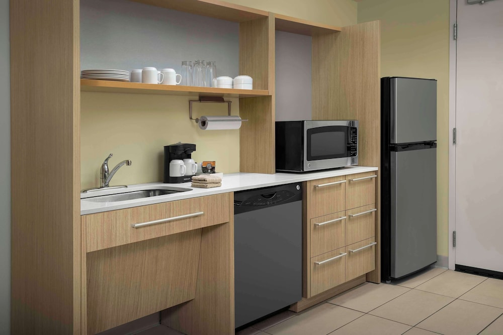 Home2 Suites by Hilton Summerville - photo 12