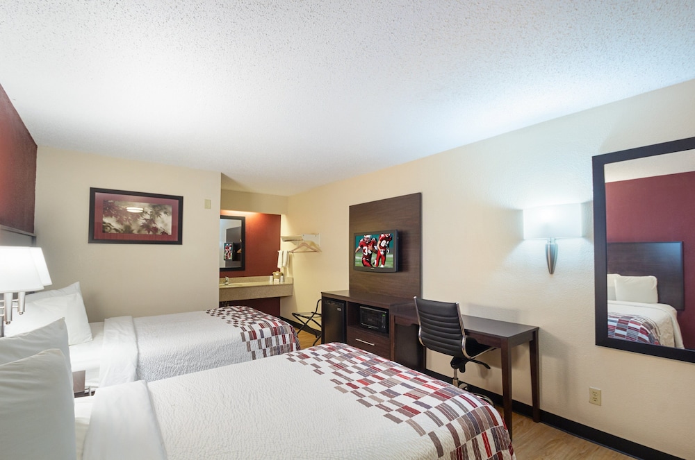 Red Roof Inn Minneapolis Plymouth - photo 12