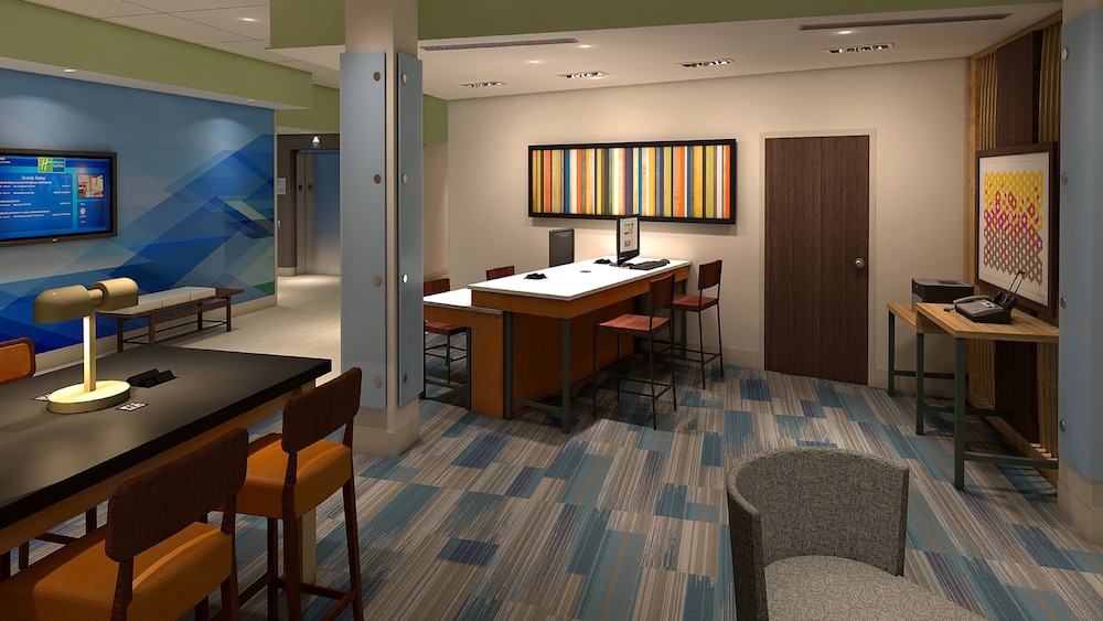 Holiday Inn Express & Suites Houston IAH Beltway 8 by IHG - photo 49