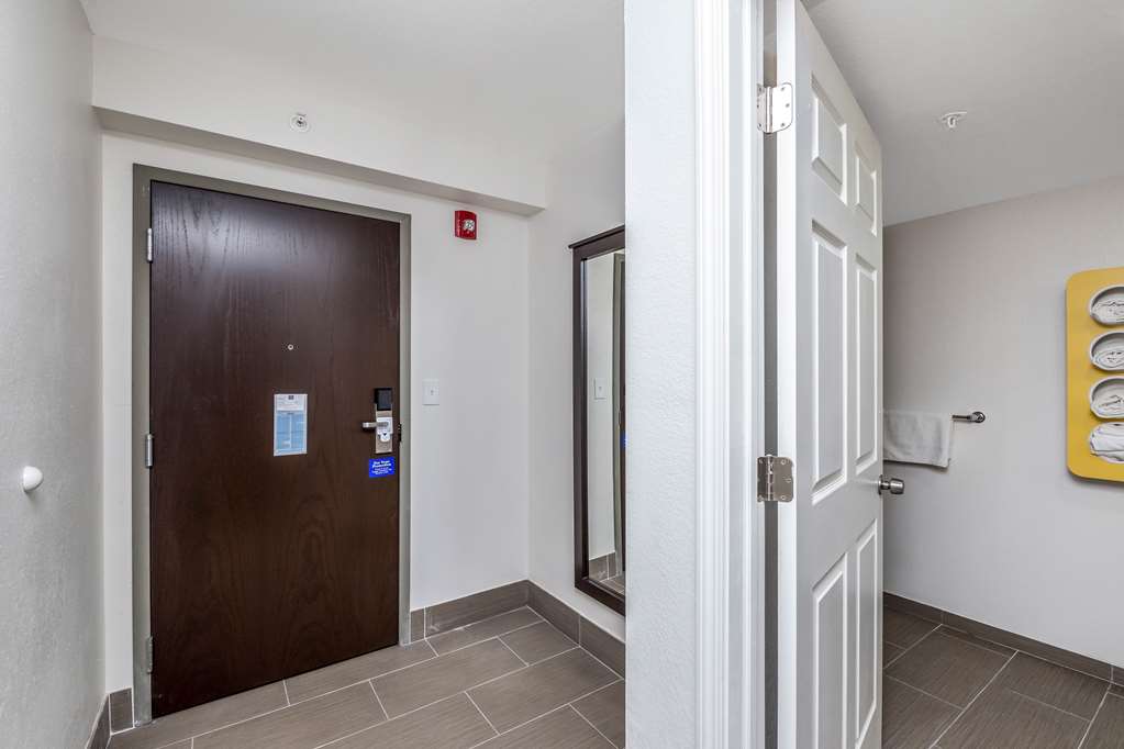 Motel 6 Peoria IL - photo 5