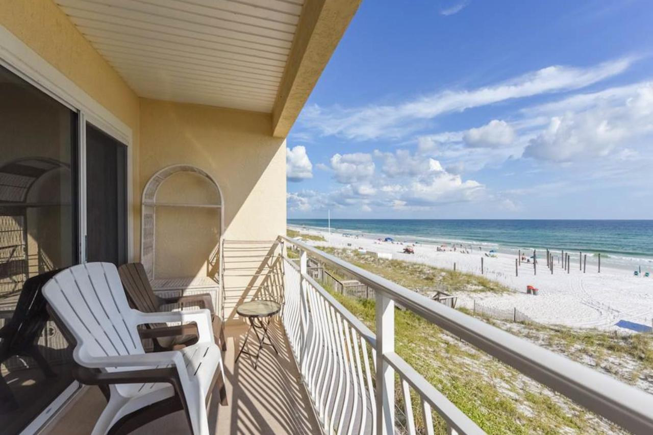 Crystal Sands II - carbon neutral hotel in Destin