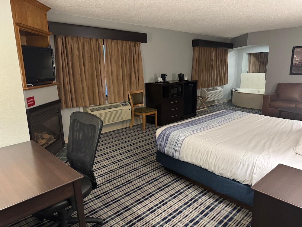 AmericInn by Wyndham Ames - photo 22