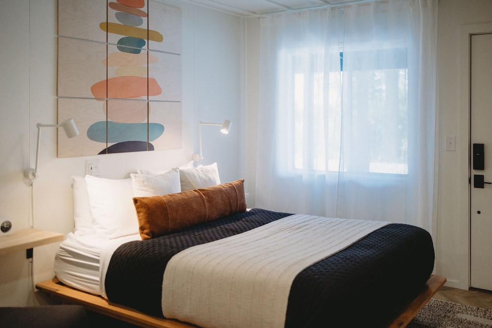 Corduroy Boutique Lodge - photo 3