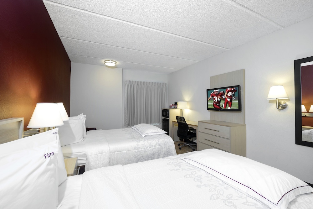 Red Roof Inn PLUS Gainesville - photo 13