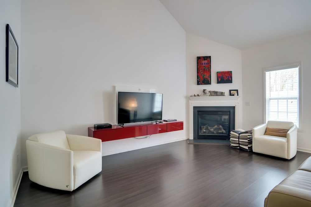 Inviting High Point Townhome With Patio And Privacy 17920812 — High Point