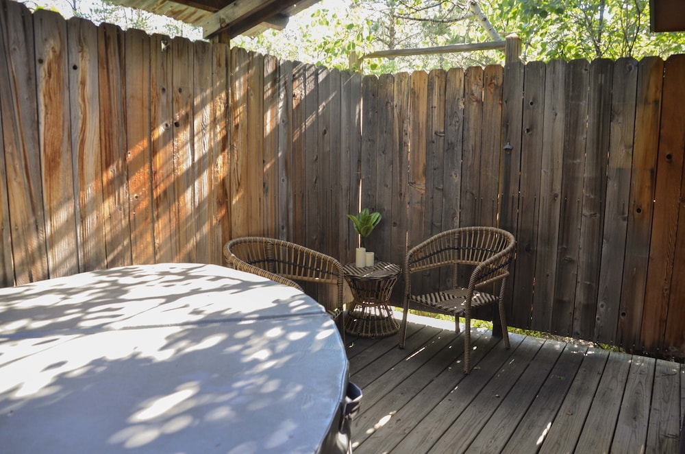 The Woolly Bugger Inn - photo 105