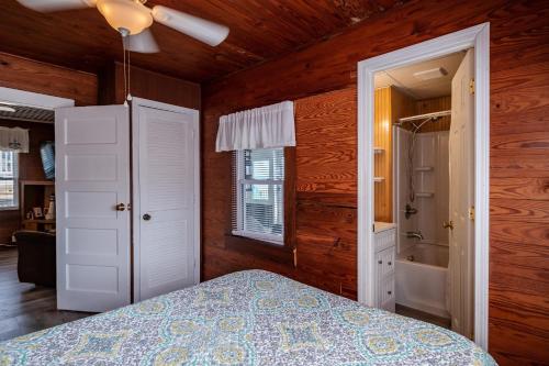 Beside the Sea by Oak Island Accommodations - photo 45