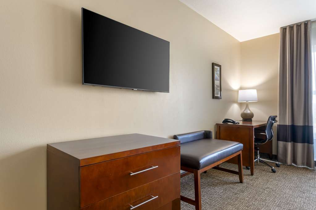 Comfort Inn & Suites Tavares North - photo 10