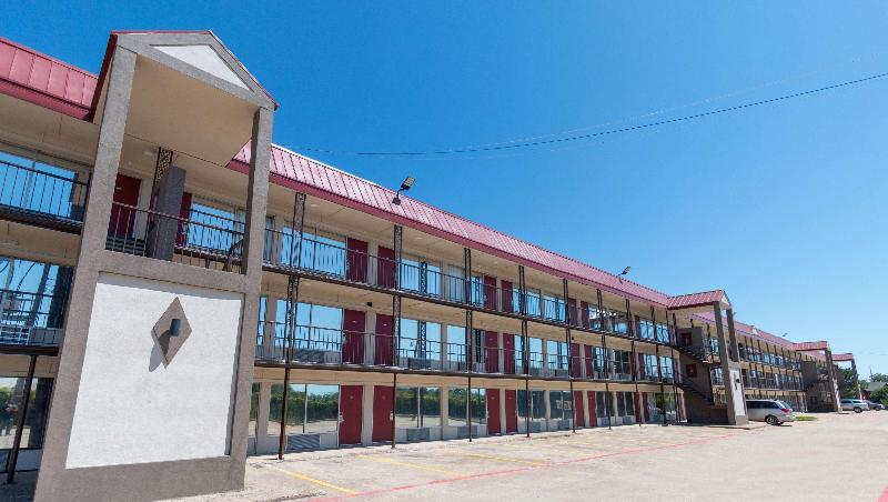 Magnuson Extended Stay and Suites Airport Hotel - featured photo