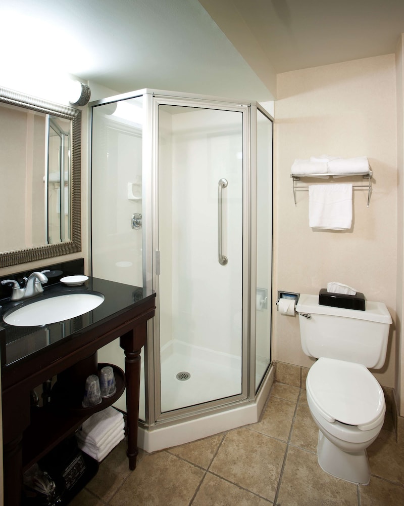 Hampton Inn Pittsburgh University Medical Center - photo 15